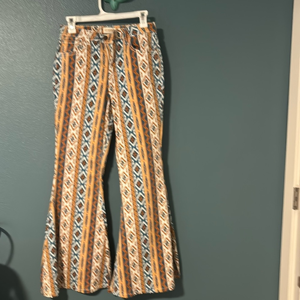 Shyanne jeans from boot barn size 30 brand new with no tags